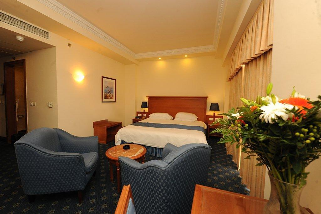 Fortina Spa Resort Sliema Exteriér fotografie A room at the hotel