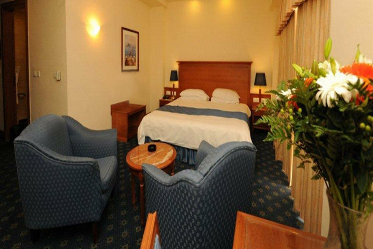 Fortina Spa Resort Sliema Exteriér fotografie A room at the hotel
